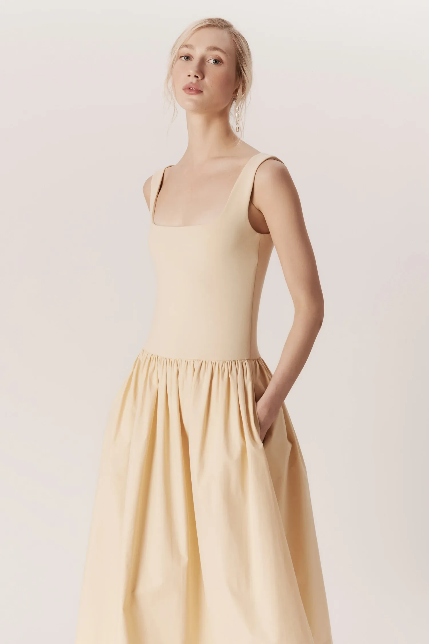 007276_VESTIDO_MALHA_DECOTE_QUADRADO_CHINO_ANDREAMARQUES -4-